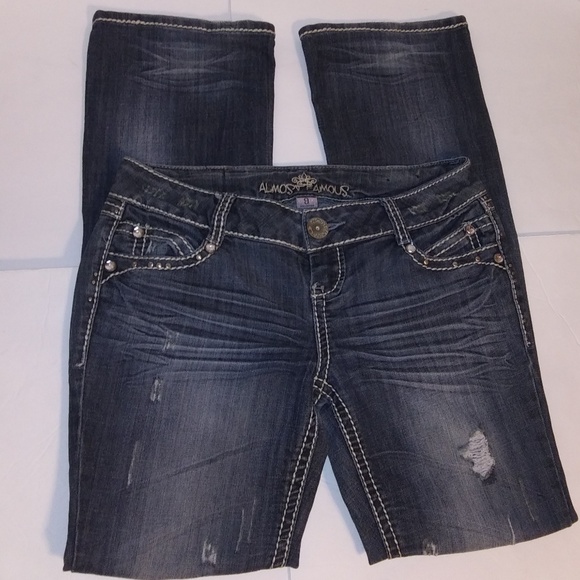 Almost Famous Denim - Almost Famous Distressed jeans size 9